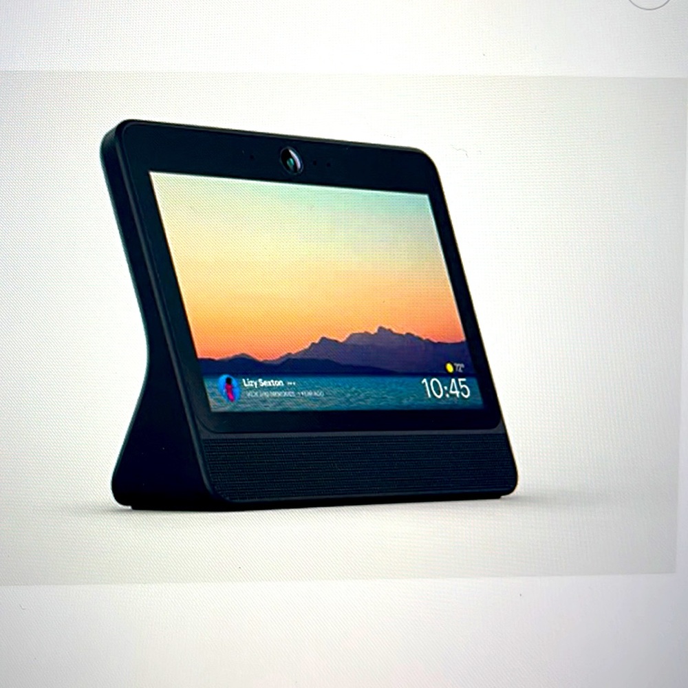 PortalFacebook, Smart Hands Free Video w/Alexa. Used once. Updated software 5/28
